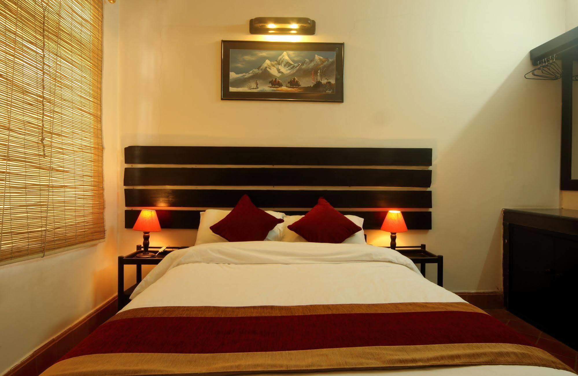 Hotel Thorong Peak Kathmandu Ngoại thất bức ảnh